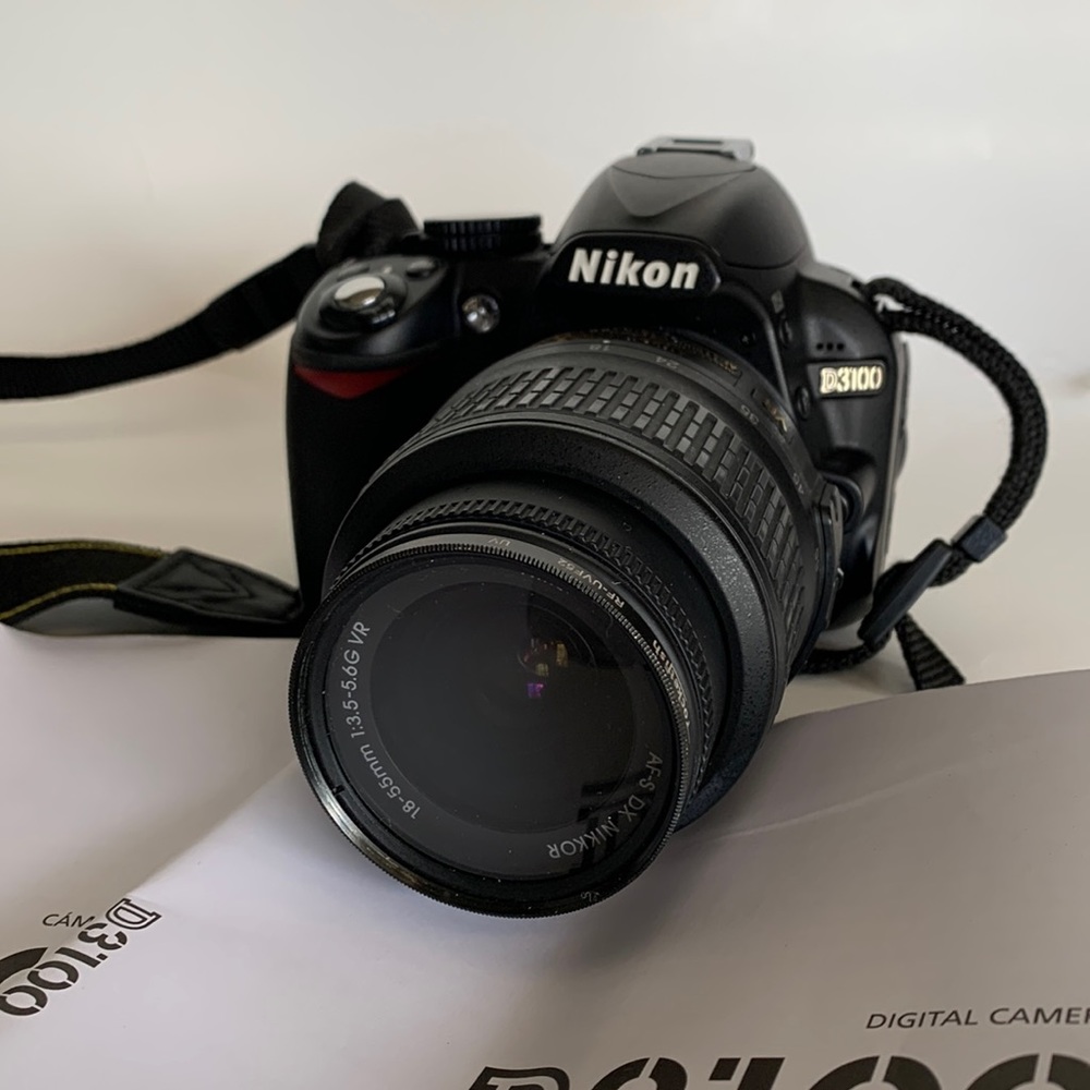 Nikon 3100 Digital Camera with lens